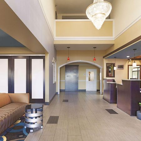 La Quinta By Wyndham Elizabethtown Hotel Exterior foto