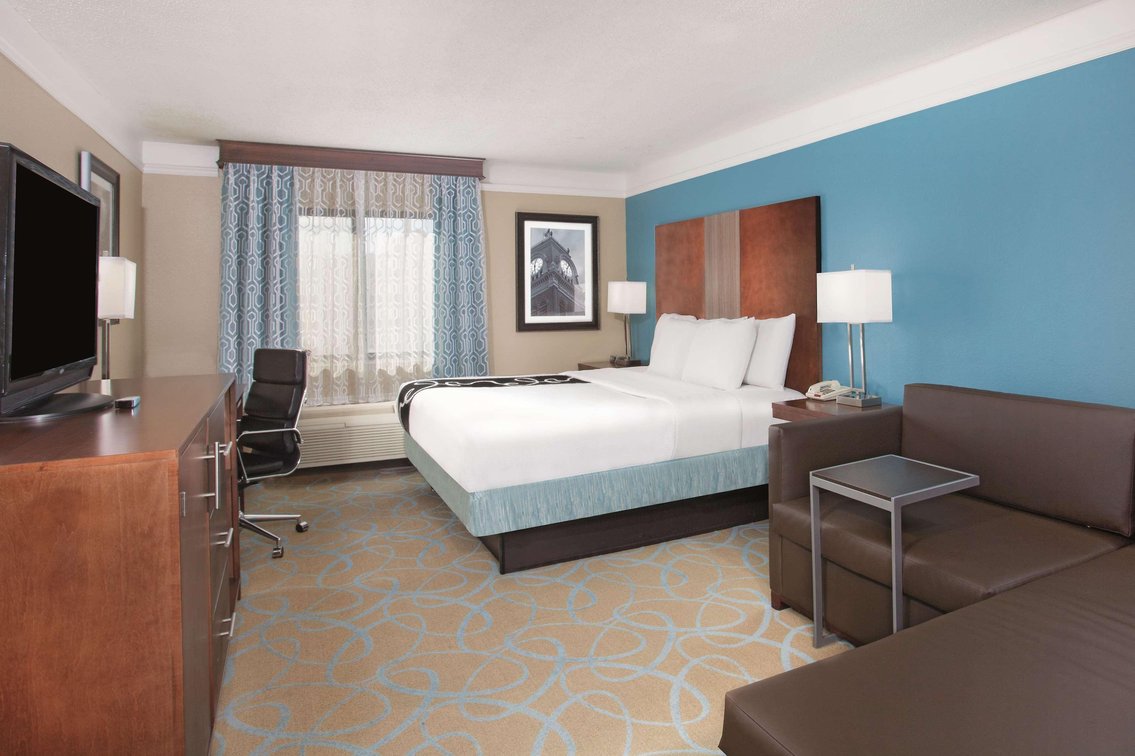 La Quinta By Wyndham Elizabethtown Hotel Exterior foto