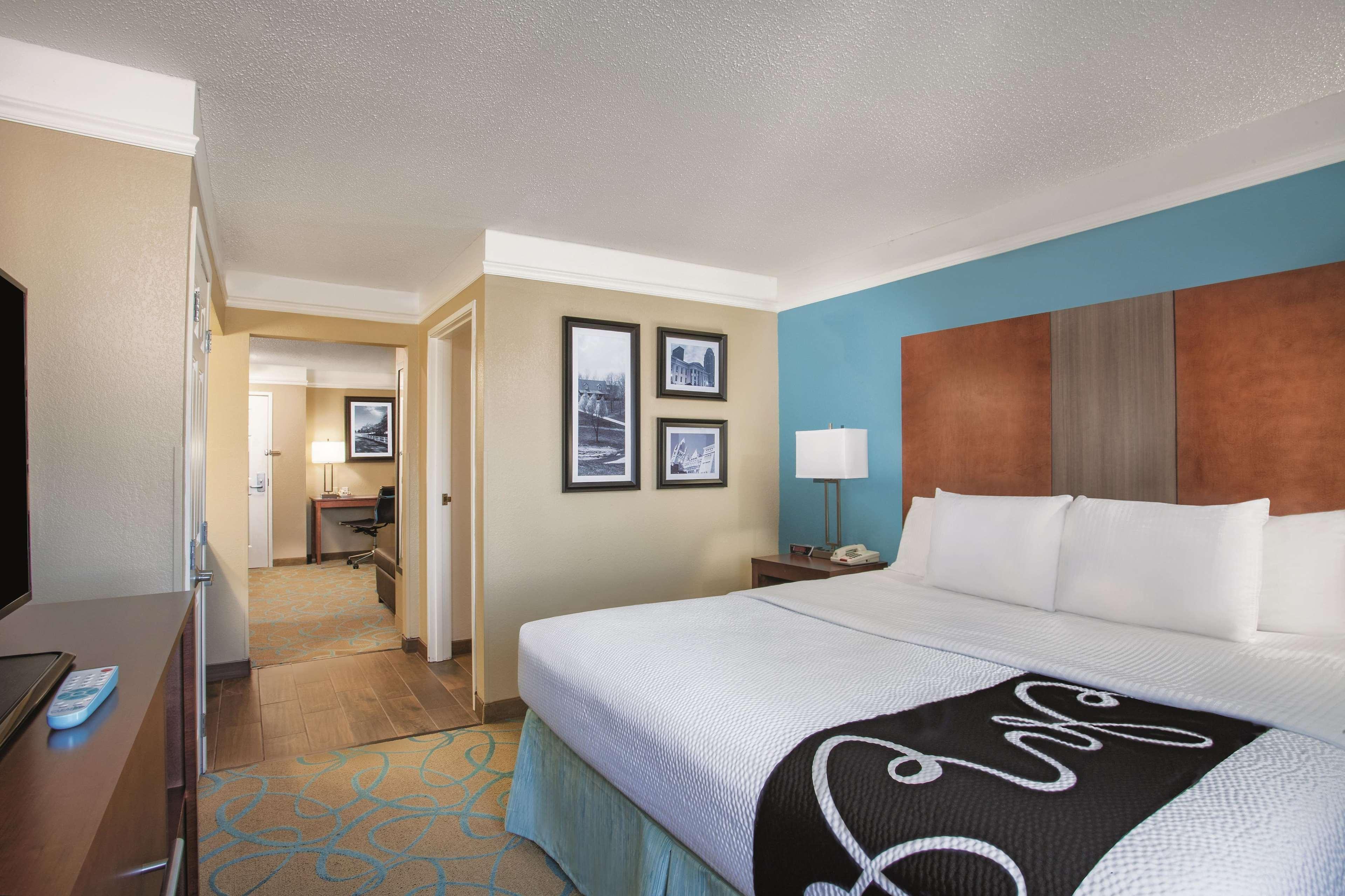 La Quinta By Wyndham Elizabethtown Hotel Exterior foto