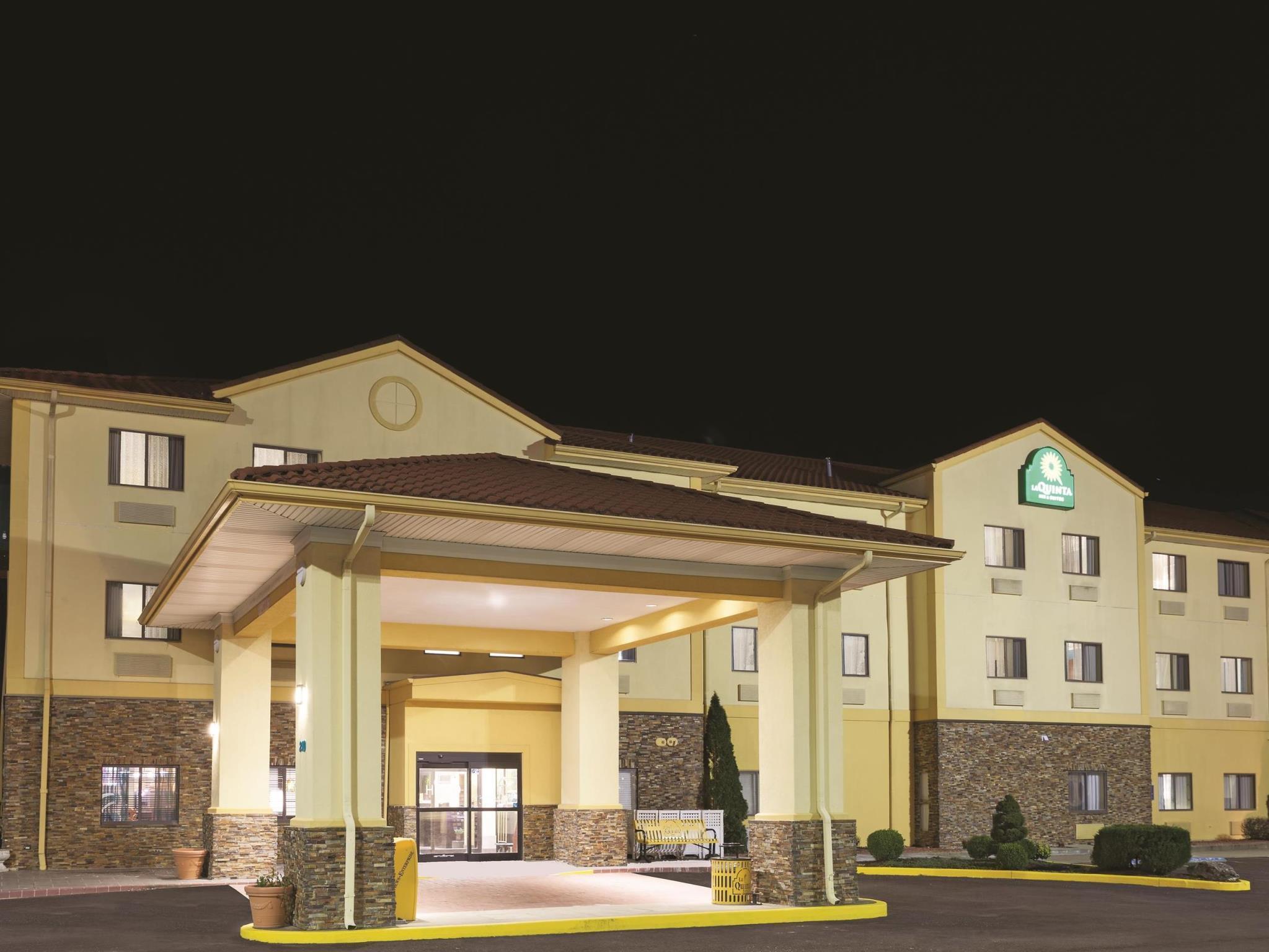 La Quinta By Wyndham Elizabethtown Hotel Exterior foto