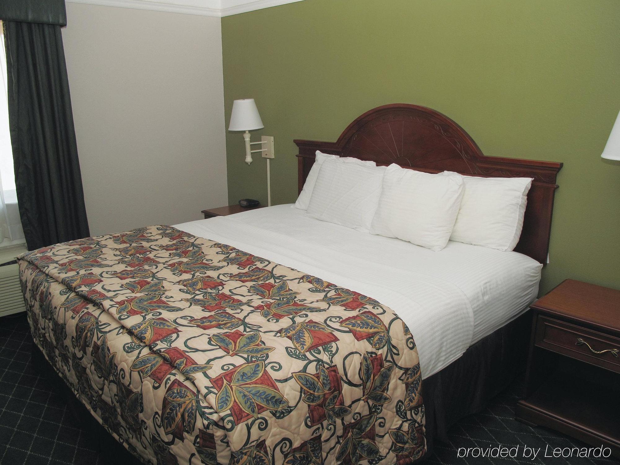 La Quinta By Wyndham Elizabethtown Hotel Exterior foto
